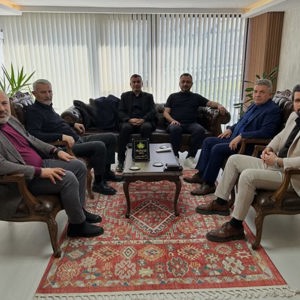 Müstakil Sanayici ve İşadamları Derneği Ordu Şube Başkanı Güray Aksoy ve Yönetim Kurulu Üyeleri, İl Müdürümüz Harun Tan’ı makamında ziyaret etti. - fotoğraf 1