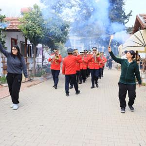Yaşlılara Saygı Haftası’nda Büyüklerimize Anlamlı ve Coşkulu Kutlama - fotoğraf 9
