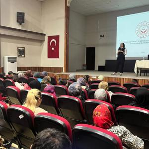 Kadına Yönelik Şiddetle Mücadelenin önemi konularında eğitim düzenlenmiştir. - fotoğraf 3