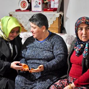 Bakan Selçuk’tan Şehit Yakınları ve Gazilerimize Ziyaret - fotoğraf 2