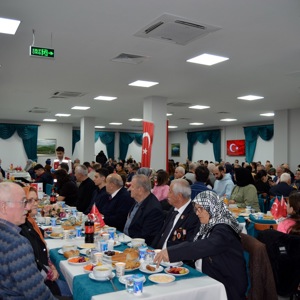 Şehit Ailelerimiz ve Gazilerimizle İftar Sofrasında Buluştuk - fotoğraf 4