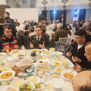 Şehitlerimizin Aziz Hatırası İftarda Yâd Edildi - fotoğraf 4