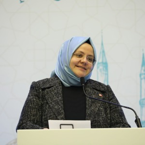 Bakan Selçuk, İİT Konferansı’nda 7 Ülkenin Bakanları ve Nijer First Lady'si ile Bir Araya Geldi - fotoğraf 1