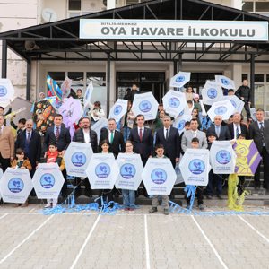 Gökyüzü Otizm İçin Renklendi: Bitlis'te Anlamlı Uçurtma Şenliği - fotoğraf 1