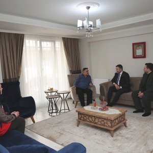 İl Müdürümüz, Şehit Enes Koç’un Ailesini Ziyaret Etti - fotoğraf 1
