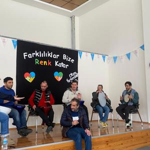 Fatma Hamit Atay Engelsiz Yaşam Rehabilitasyon ve Aile Danışma Merkezi tarafından, 2 Nisan Dünya Otizm Farkındalık Günü Programı  - fotoğraf 2