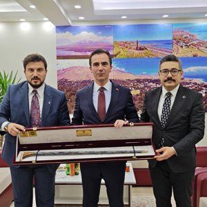 Valimiz Sayın Ahmet Karakaya, Adilcevaz Belediye Başkanlığını ziyaret etti. - fotoğraf 4