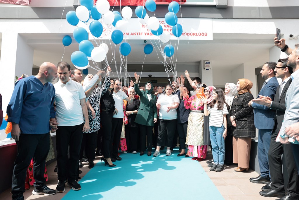 Otizmli çocuğu olan ailelere ücretsiz danışmanlık 16 ilde daha yaygınlaştırılacak