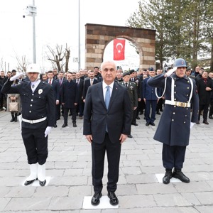 18 Mart Çanakkale Zaferi ve Şehitleri Anma Günü’nün 111. Yıl Dönümü Muş’ta Anıldı - fotoğraf 4