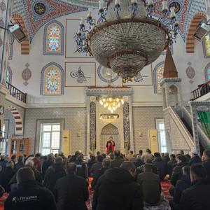 Cuma Namazı Öncesi Camilerimizde Aile Yapısının Güçlendirilmesine Yönelik Farkındalık Çalışmaları Devam Etmektedir - fotoğraf 2
