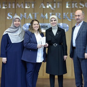 Aile ve Sosyal Hizmetler Bakanımız Göktaş, AYSİT Vakfı 2. Toplumsal Fayda Ödül Töreni'nde konuştu - fotoğraf 4