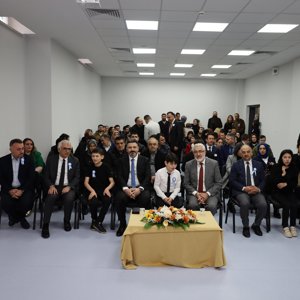 Karbeyaz Özel Eğitim Okulu’nda Otizm Farkındalık Günü Programı - fotoğraf 1