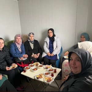 Kadın Emeğine Destek: S.S. Beyoğlu Üreten Kadınlar Kooperatifine Ziyaret - fotoğraf 1