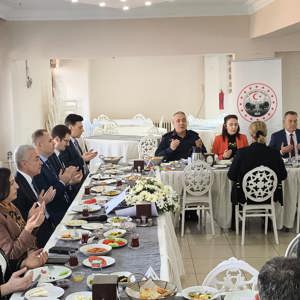 8 Nisan Dünya Romanlar Günü Kapsamında Kahvaltı Programı Düzenlendi - fotoğraf 4