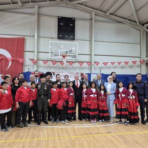 8 Nisan Dünya Romanlar Günü’nde Anlamlı Buluşma - fotoğraf 2