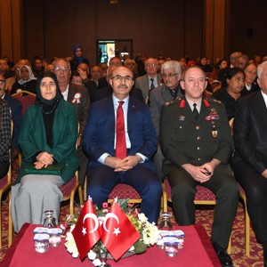 KKTC Milli Mücadele Madalyası ve Beratı Tevcih Töreni Gerçekleştirildi - fotoğraf 2