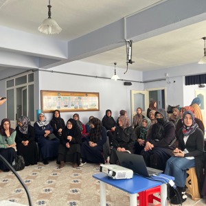 Aile Bütçesi ve Kaynak Yönetimi Eğitimi Gerçekleştirildi - fotoğraf 3