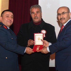 KKTC Milli Mücadele Madalyası ve Beratı Tevcih Töreni Gerçekleştirildi - fotoğraf 22