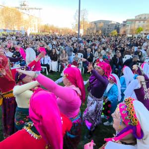 Kırklareli’nde 8 Nisan Dünya Romanlar Günü Etkinliği Yoğun Katılımla Gerçekleştirildi - fotoğraf 6
