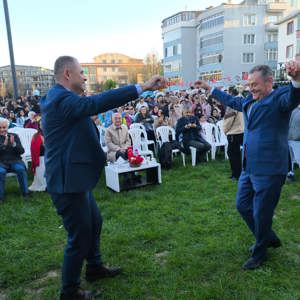 Kırklareli’nde 8 Nisan Dünya Romanlar Günü Etkinliği Yoğun Katılımla Gerçekleştirildi - fotoğraf 14
