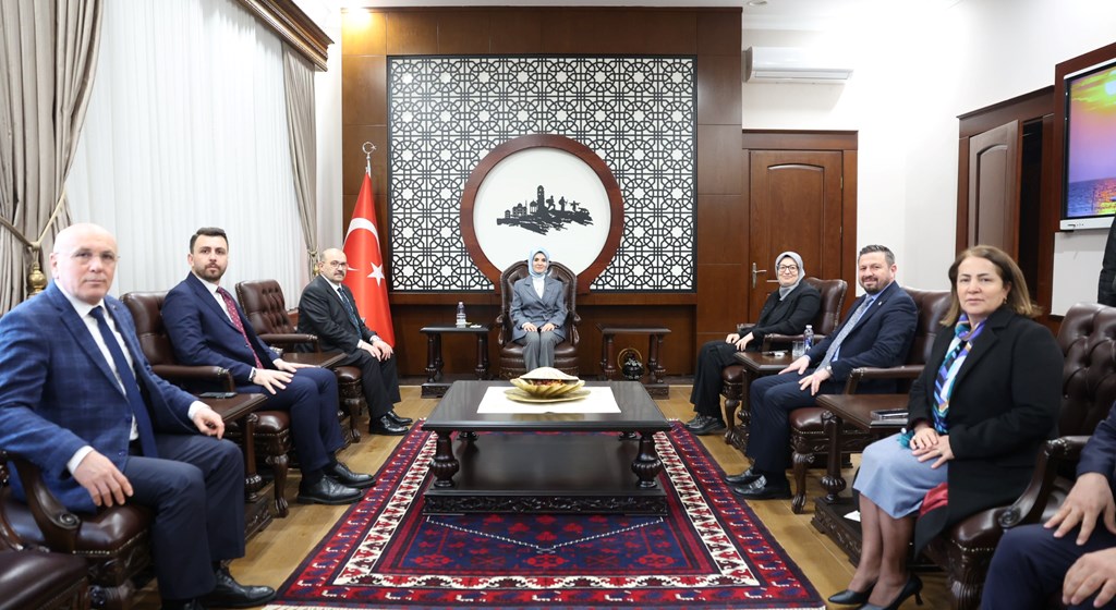 Bakanımız Mahinur Özdemir Göktaş, Balıkesir'de konuştu: