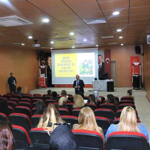 İL MÜDÜRÜMÜZ SAYIN ERGÜN ÇOCUK HİZMETLERİ VE MÜDÜRLÜĞÜMÜZE BAĞLI KREŞ, GÜNDÜZ BAKIMEVİ VE ÇOCUK KLUPLERİ SORUMLU VE  KURUCU MÜDÜRLERİ İLE TOPLANTI GERÇEKLEŞTİRDİ - fotoğraf 2