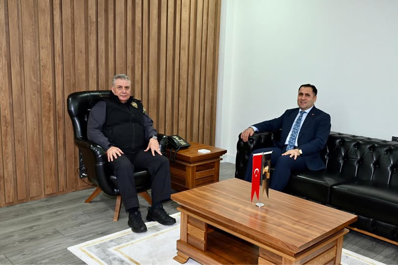 İl Müdürümüz İlkay Türkoğlu, Polis Haftası ve Türk Polis Teşkilatı’nın 181. Kuruluş Yıl Dönümü Dolayısıyla İl Emniyet Müdürümüz Sayın Armağan Adnan Erdoğan’ı Makamında Ziyareti