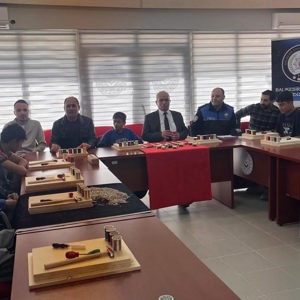 İl Emniyet Müdürlüğü Toplum Destekli Polislik Ekiplerinden Çocuklarımıza Yönelik Filografi Kursu Bilgilendirmesi - fotoğraf 3