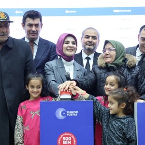 Aile ve Sosyal Hizmetler Bakanımız Göktaş, Afyonkarahisar'da TOKİ kura çekilişinde konuştu: - fotoğraf 6