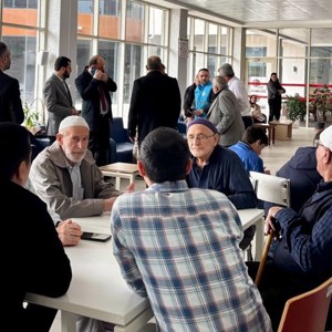  Güldal Akşit Huzurevimizde Gönül Köprüleri Kuruldu - fotoğraf 3