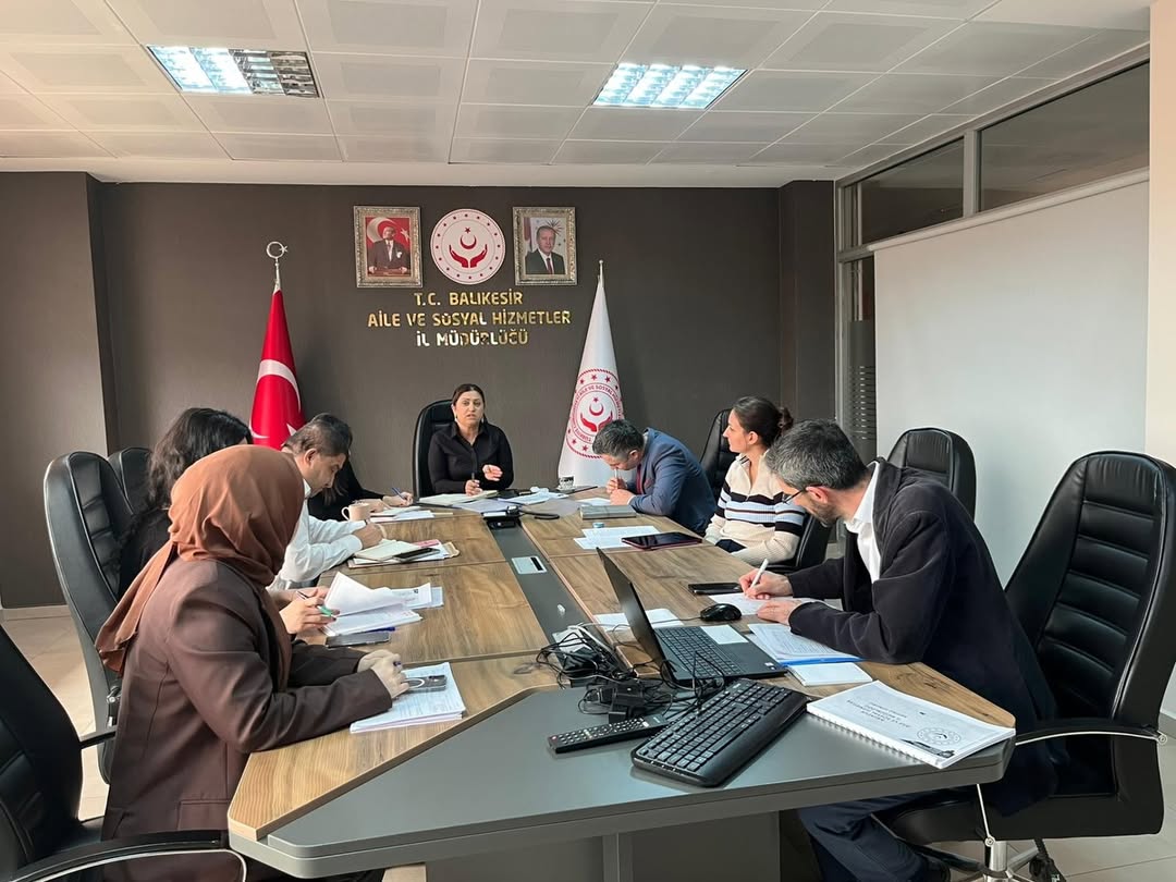 İl Müdürümüz Sayın Emine BÖÇKÜN Başkanlığında; Performans ve Strateji Değerlendirme Toplantısı Gerçekleştirildi