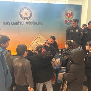 Polis Haftası Kapsamında Muş Emniyet Müdürlüğüne Ziyaret Gerçekleştirildi - fotoğraf 3