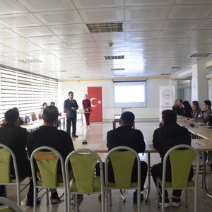 Geçici Koruyucu Aile Hizmet Modeli Kapsamında Eğitim Programı Düzenlendi - fotoğraf 1
