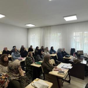 Koruyucu Aile Bilincinin Artırılmasına Yönelik Eğitim Düzenlendi - fotoğraf 4