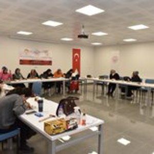 “Sanata Teşvik ve Sanatla Yaşam” programı kapsamında düzenlenen Filografi kursumuz tüm hızıyla devam ediyor. - fotoğraf 1