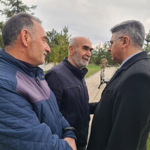 Aziz Şehitlerimiz Kabirleri Başında Dualarla Anıldı - fotoğraf 3