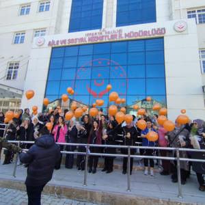 Isparta’da Kadının Güçlenmesinde Sivil Toplum ve Kamu İş Birliği Paneli - fotoğraf 2