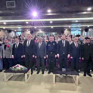 Dünya Romanlar Günü’nde Anlamlı Kültür Etkinliği - fotoğraf 2