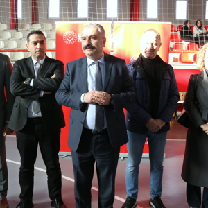 Eskişehir Aile ve Sosyal Hizmetler İl Müdürlüğü’nde “Aile Yılı” Heyecanı: Voleybol Turnuvası Başladı. - fotoğraf 2