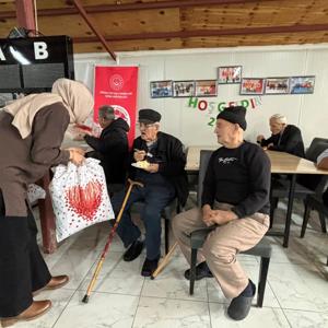 Eğirdir'de Yaşlılar Haftası Etkinliği - fotoğraf 1