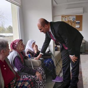 Kıymetli Büyüklerimize Ziyaret - fotoğraf 3