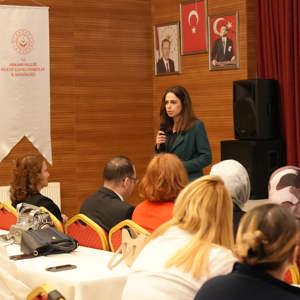 Huzurevlerinde Sağlık Bakım Kalitesini Güçlendirme: Sağlık Çalışanlarının Sağlık Temelli Bilgi Düzeylerinin Artırılması Projesi Başladı - fotoğraf 3