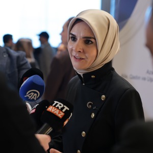 Bakanımız Göktaş: “Sürdürülebilir kalkınmada, kadınların dijital çağda teknolojiye ayak uydurmalarını çok değerli buluyoruz” - fotoğraf 2