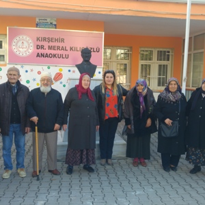 Huzurevi Yaşlılarımız Dr. Meral Kılıçözlü Anaokulunu ziyaret etti. - fotoğraf 1
