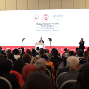 Bakanımız Mahinur Özdemir Göktaş "Modüler Aile Eğitim Programı Tanıtım Töreni"nde konuştu: - fotoğraf 5