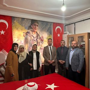 Aziz Şehitlerimizin Kıymetli Emanetleriyle Bir Araya Geldik - fotoğraf 1
