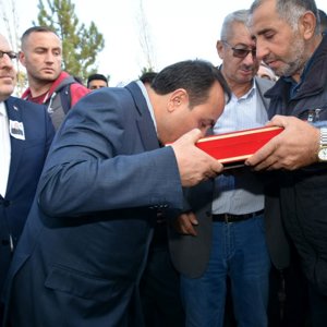 Şehit P. Uzm. Onb. Mustafa Akkaya Dualarla Uğurlandı - fotoğraf 9