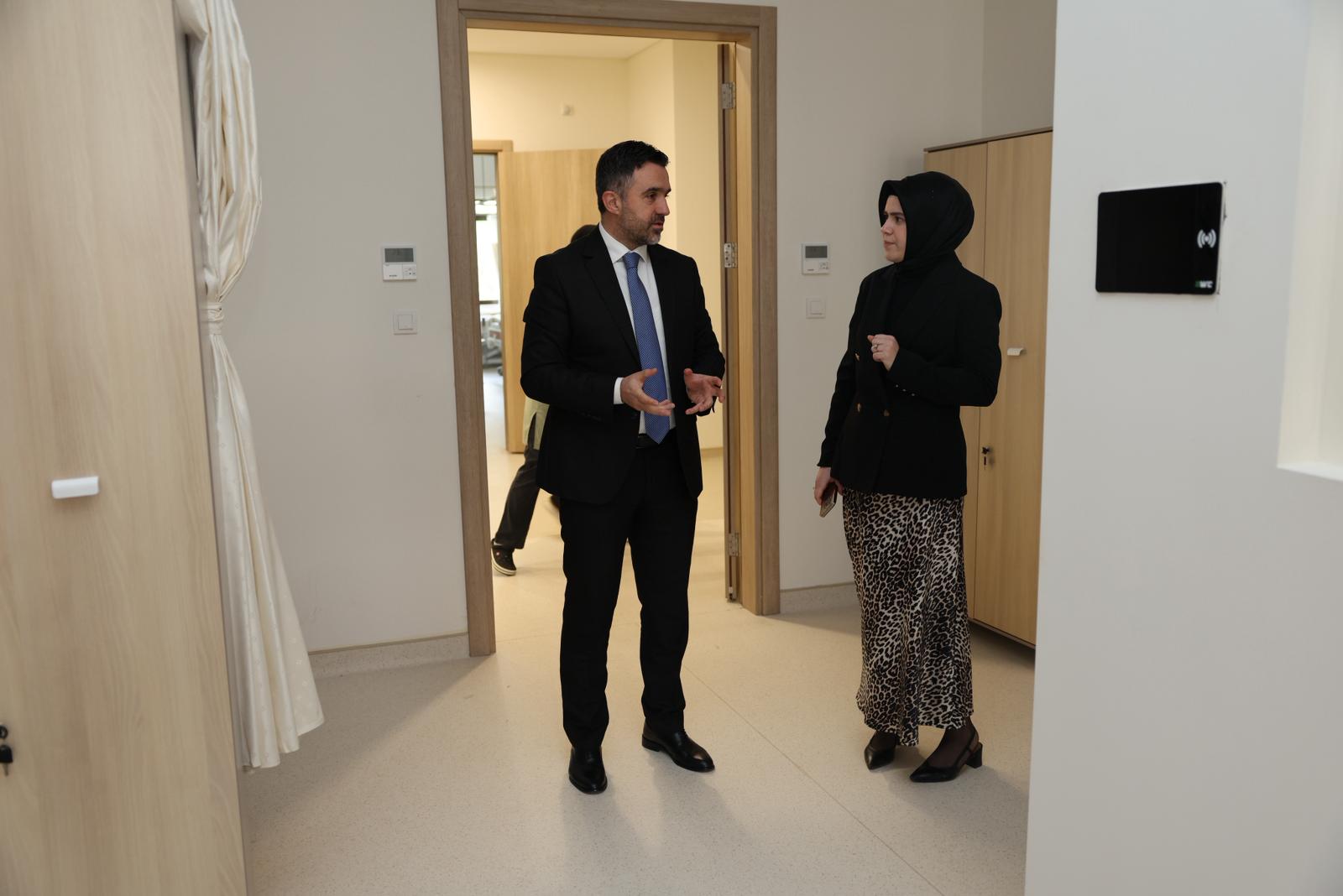 İl Müdürümüz Sn. Ömer Turan, Şeyh Zayed Bahçelievler Bakım Rehabilitasyon ve Aile Danışma Merkezimizi Ziyaret Etti