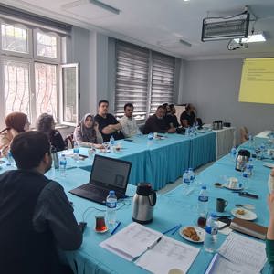 Yeşilay İş Birliğiyle Çocuk Hizmetleri Alanında Görev Yapan Meslek Elemanlarına Yönelik Bağımlılıkla Mücadele Eğitim Programı Düzenlendi - fotoğraf 1