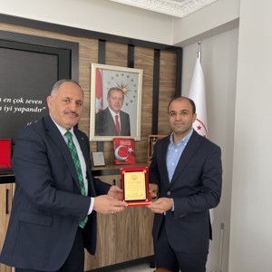 İl Müdürümüz Salih Kaya’dan Başarıya Vefa Plaketi - fotoğraf 3